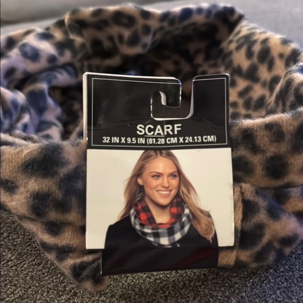 Leopard Print Women's Scarf